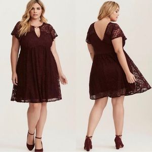 Torrid Sexy Purple Lace Deep V Keyhold Dress